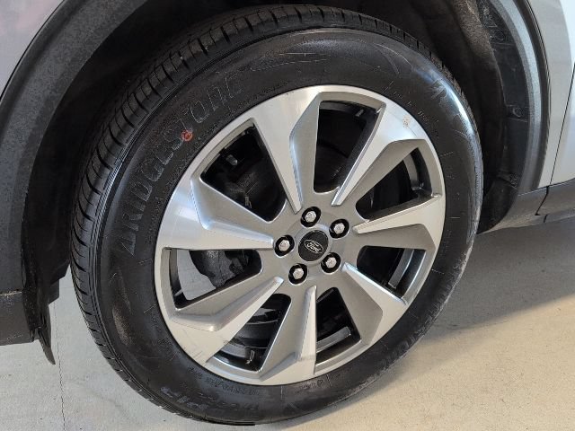Certified 2024 Ford Escape Platinum AWD/4WD image 9