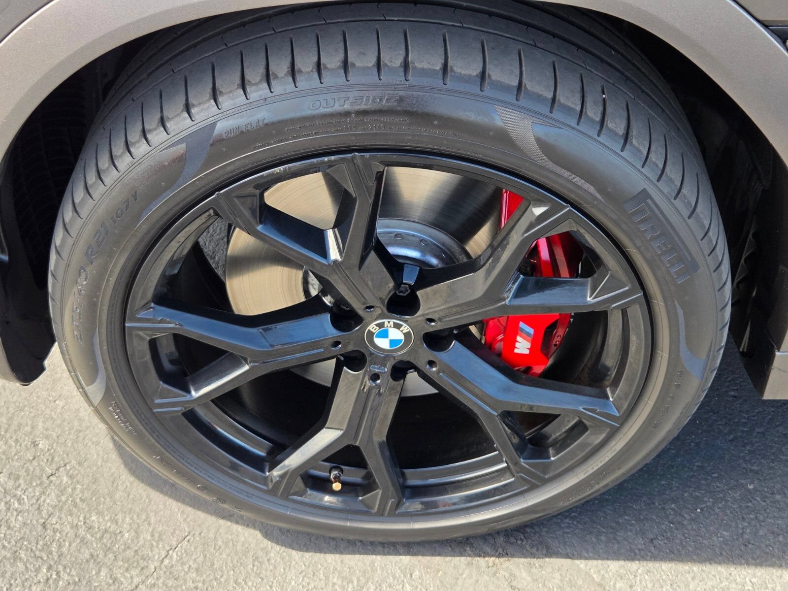 Used 2022 BMW X6 M50i AWD/4WD image 9