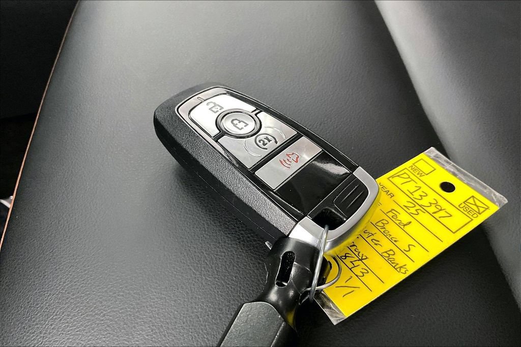 Certified 2025 Ford Bronco Sport Outer Banks w/ Outer Banks Tech Package+ AWD/4WD image 11