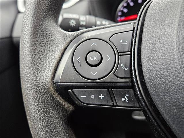 Used 2020 Toyota RAV4 XLE AWD/4WD image 19