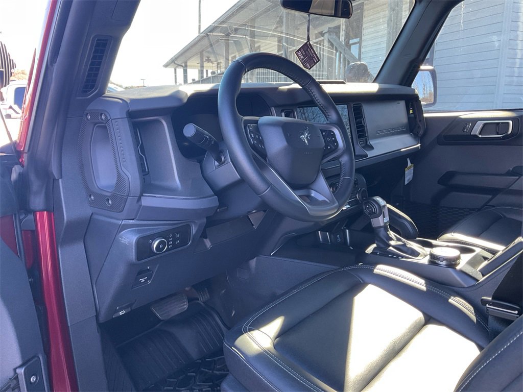 Certified 2025 Ford Bronco Big Bend w/ Black Diamond Package image 13