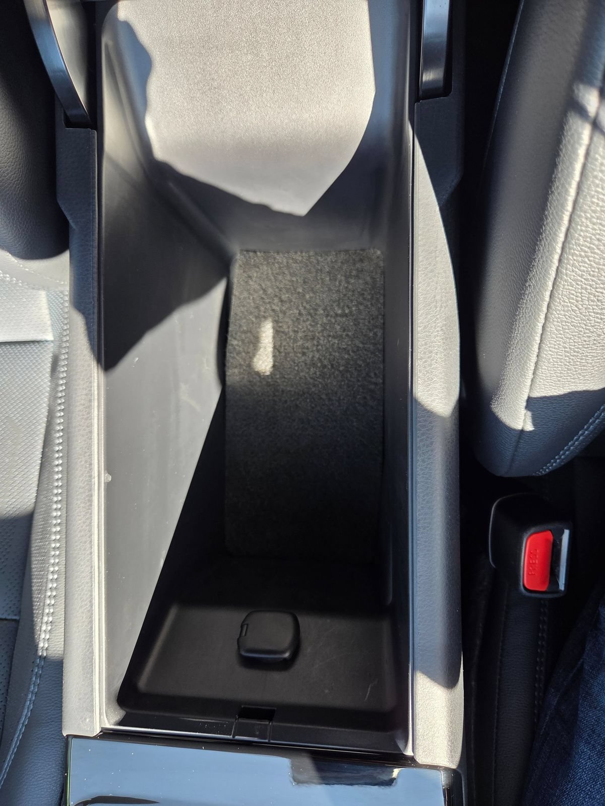 Used 2025 Toyota Camry XSE AWD/4WD image 19