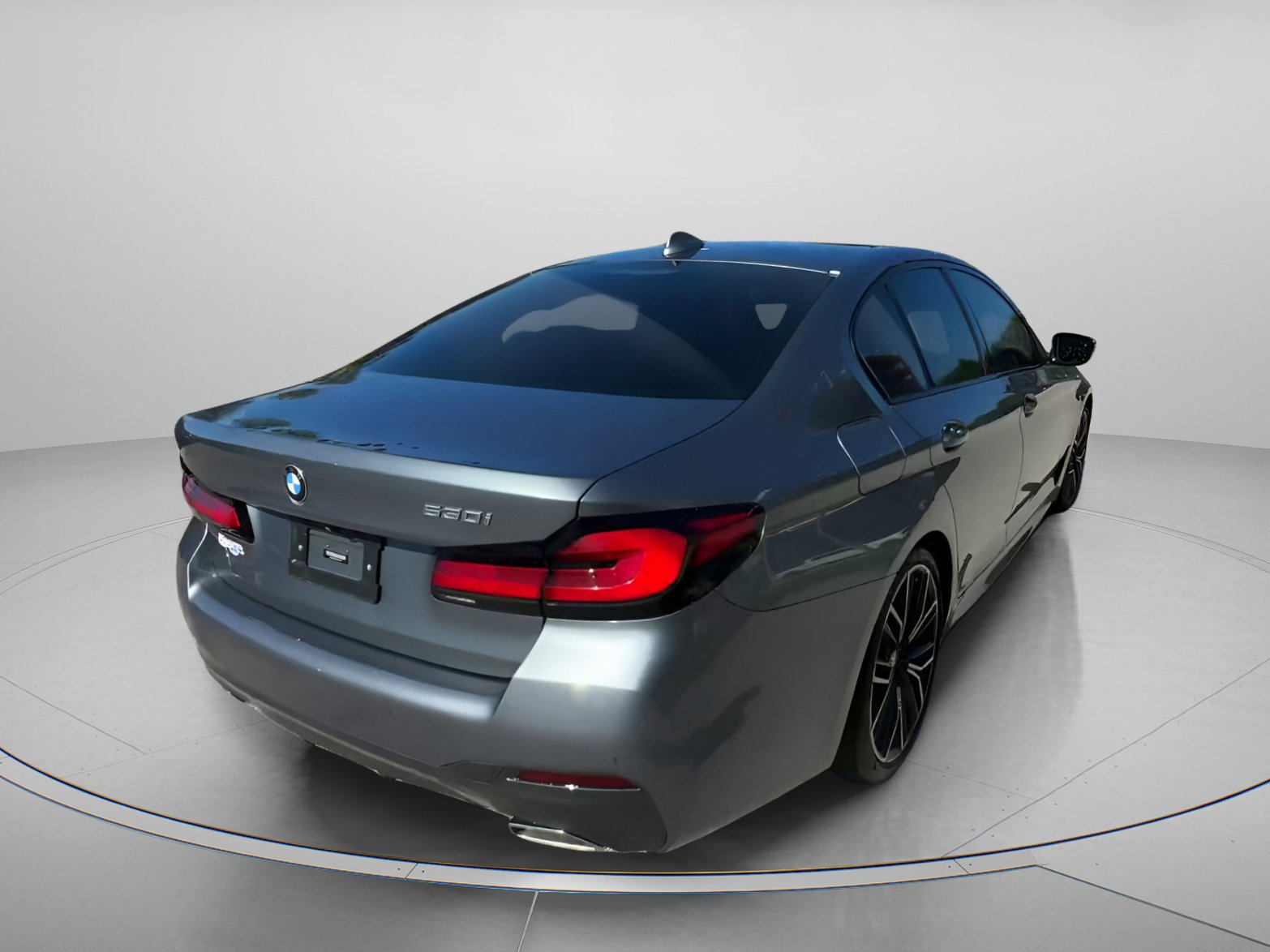 Used 2021 BMW 530i w/ M Sport Package RWD image 28