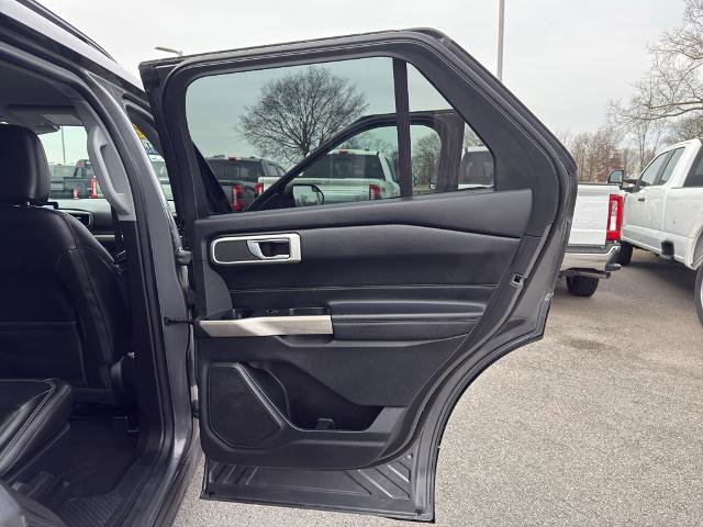 Certified 2022 Ford Explorer XLT w/ Equipment Group 202A AWD/4WD image 16