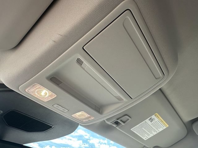 Certified 2025 Ford Escape Platinum AWD/4WD image 17