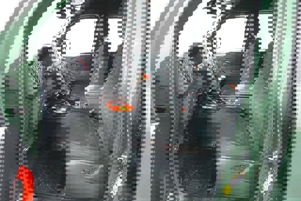 Used 2025 Nissan Frontier PRO-4X w/ Pro Convenience Package image 23