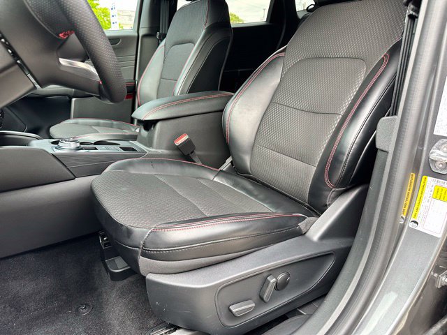 Certified 2024 Ford Escape ST-Line w/ Tech Pack #1 AWD/4WD image 34