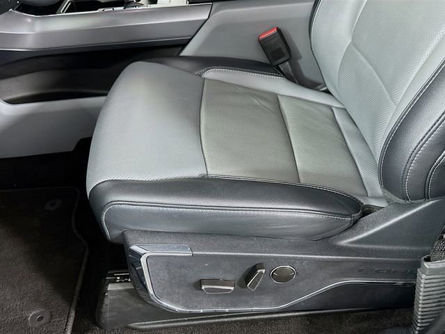 Certified 2022 Ford F150 Lariat w/ Equipment Group 502A High image 29