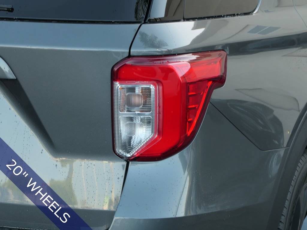 Certified 2023 Ford Explorer XLT w/ Equipment Group 202A RWD image 5