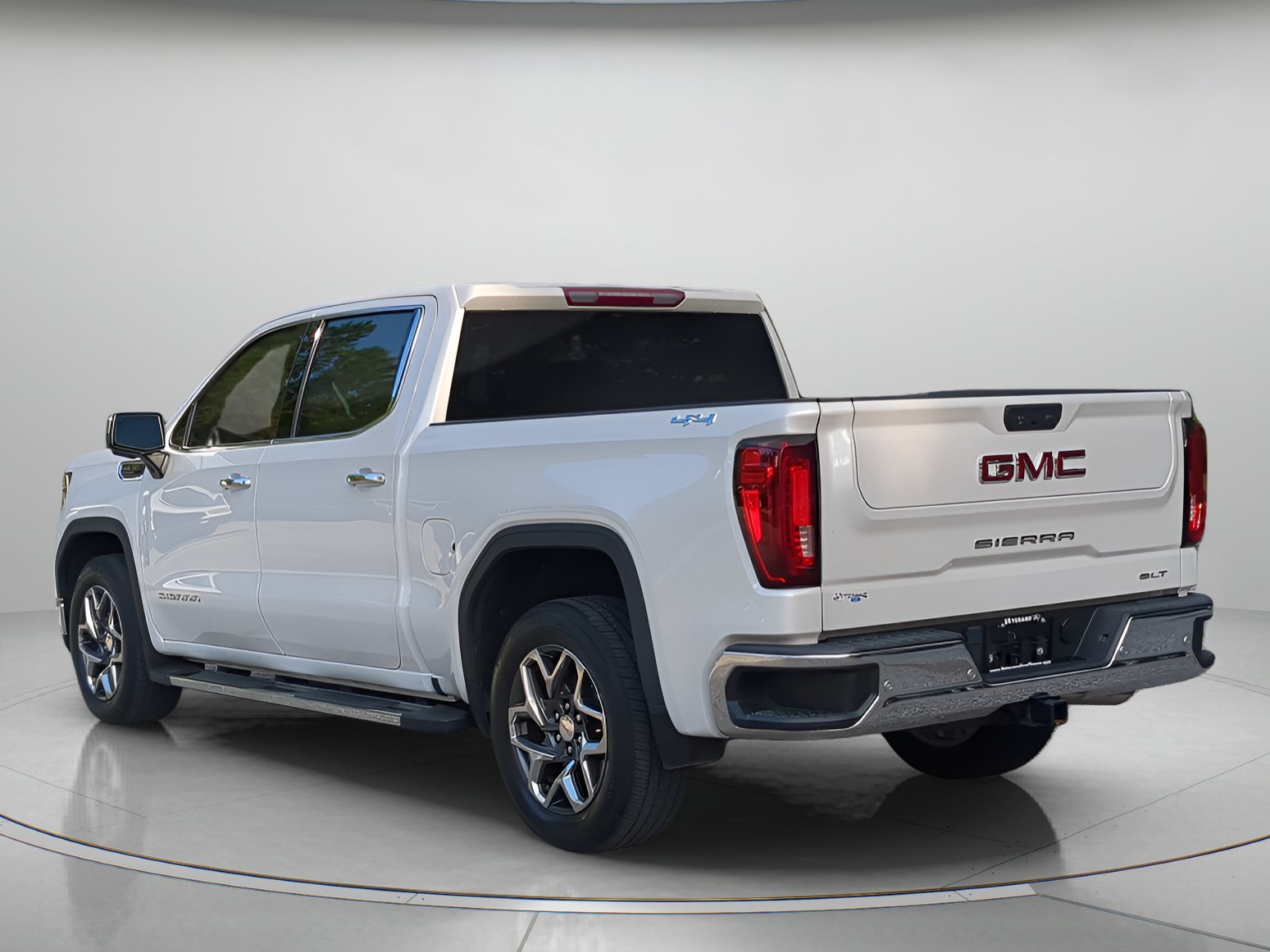 Used 2022 GMC Sierra 1500 SLT w/ SLT Premium Package AWD/4WD image 42