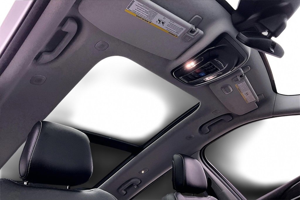 Used 2022 Jeep Grand Cherokee Limited 4xe image 22