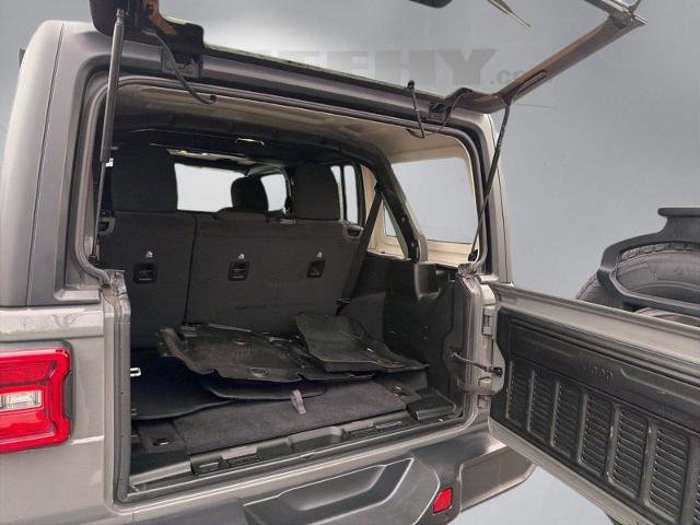 Used 2021 Jeep Wrangler Sport image 24