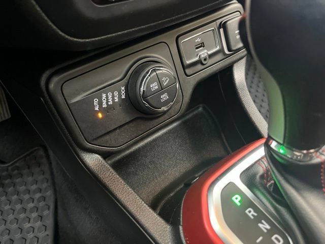 Used 2018 Jeep Renegade Trailhawk w/ UConnect 8.4 Nav Group AWD/4WD image 51