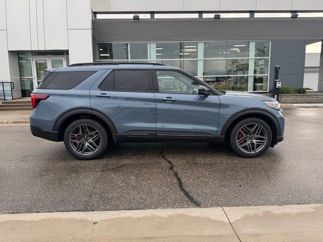 Certified 2025 Ford Explorer ST w/ Sun And Sound Package AWD/4WD image 32