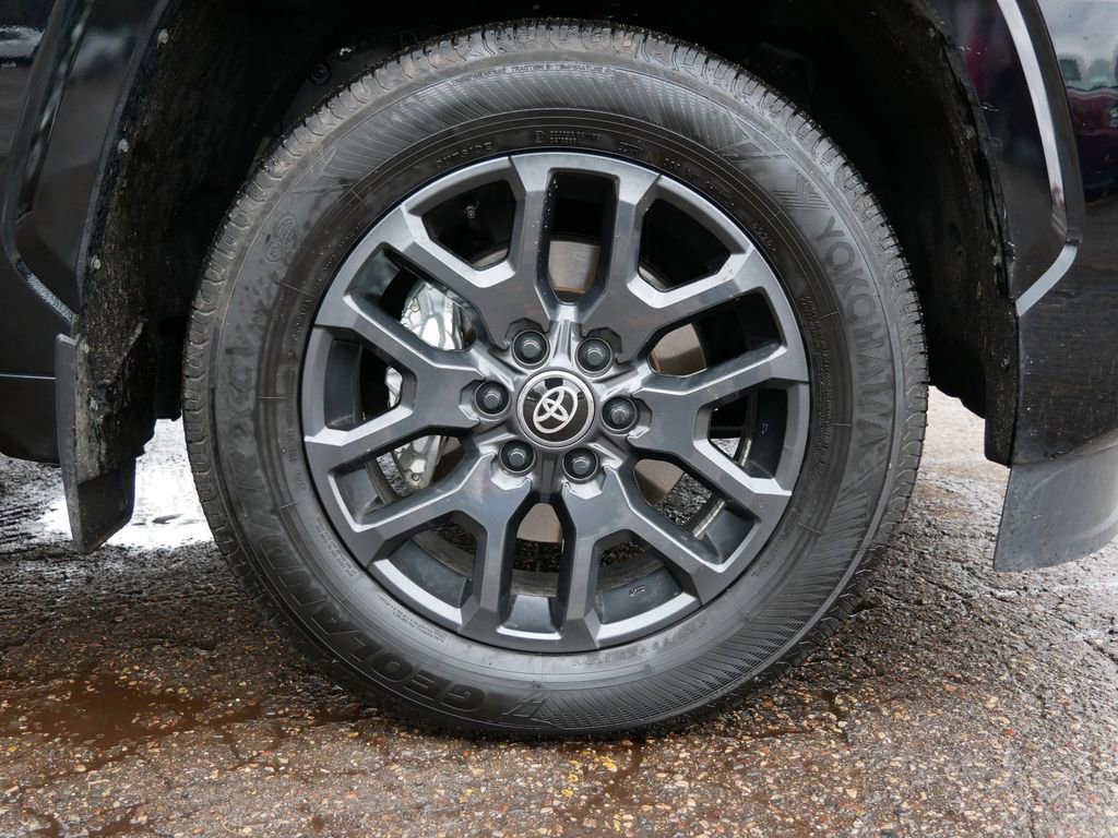 Used 2025 Toyota Sequoia Platinum image 7