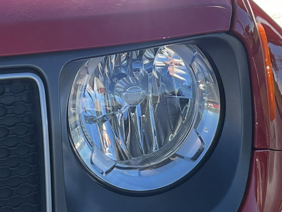 Used 2022 Jeep Renegade Limited w/ Sun, Sound & Wheels Group image 40