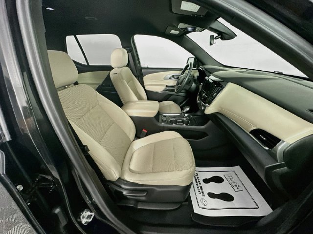 Used 2023 Chevrolet Traverse LS w/ Midnight/Sport Edition AWD/4WD image 33