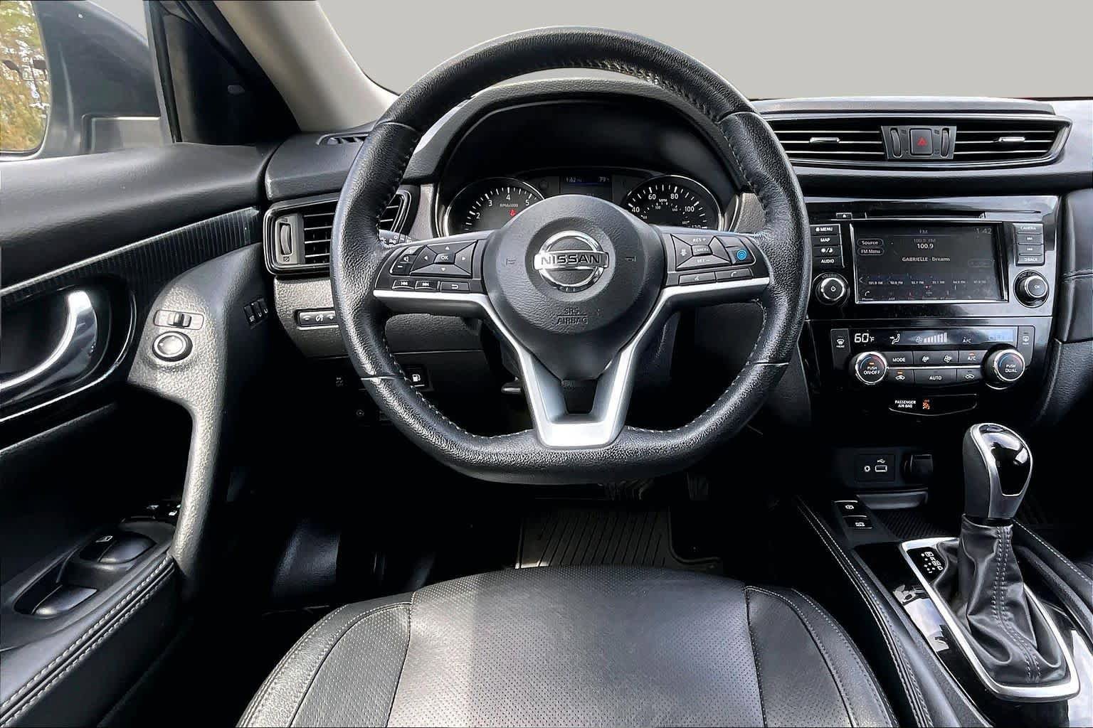 Used 2020 Nissan Rogue SL w/ Premium Package AWD/4WD image 6