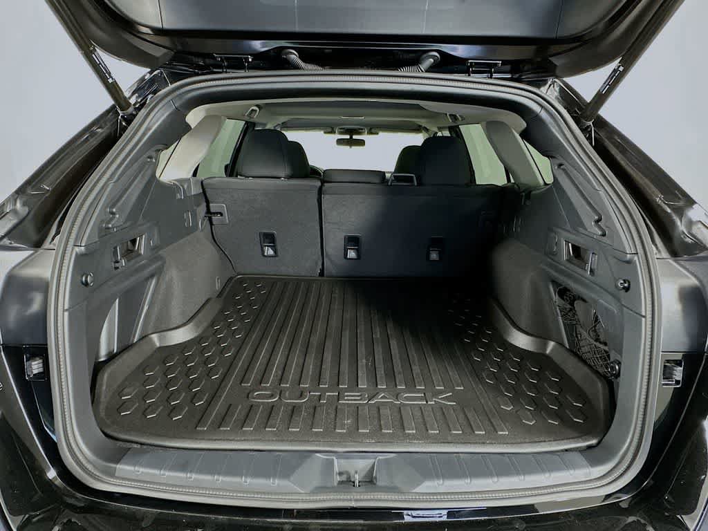 Used 2025 Subaru Outback Premium AWD/4WD image 20