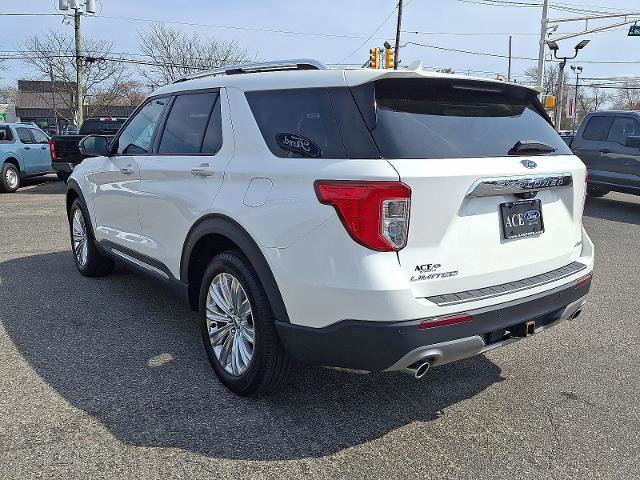 Certified 2023 Ford Explorer Limited w/ Limited Technology Package image 3