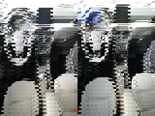 Certified 2022 Ford Escape SE w/ Cold Weather Package image 3