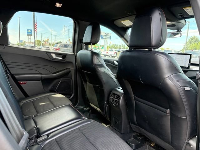 Certified 2023 Ford Escape ST-Line w/ Tech Pack #1 AWD/4WD image 11