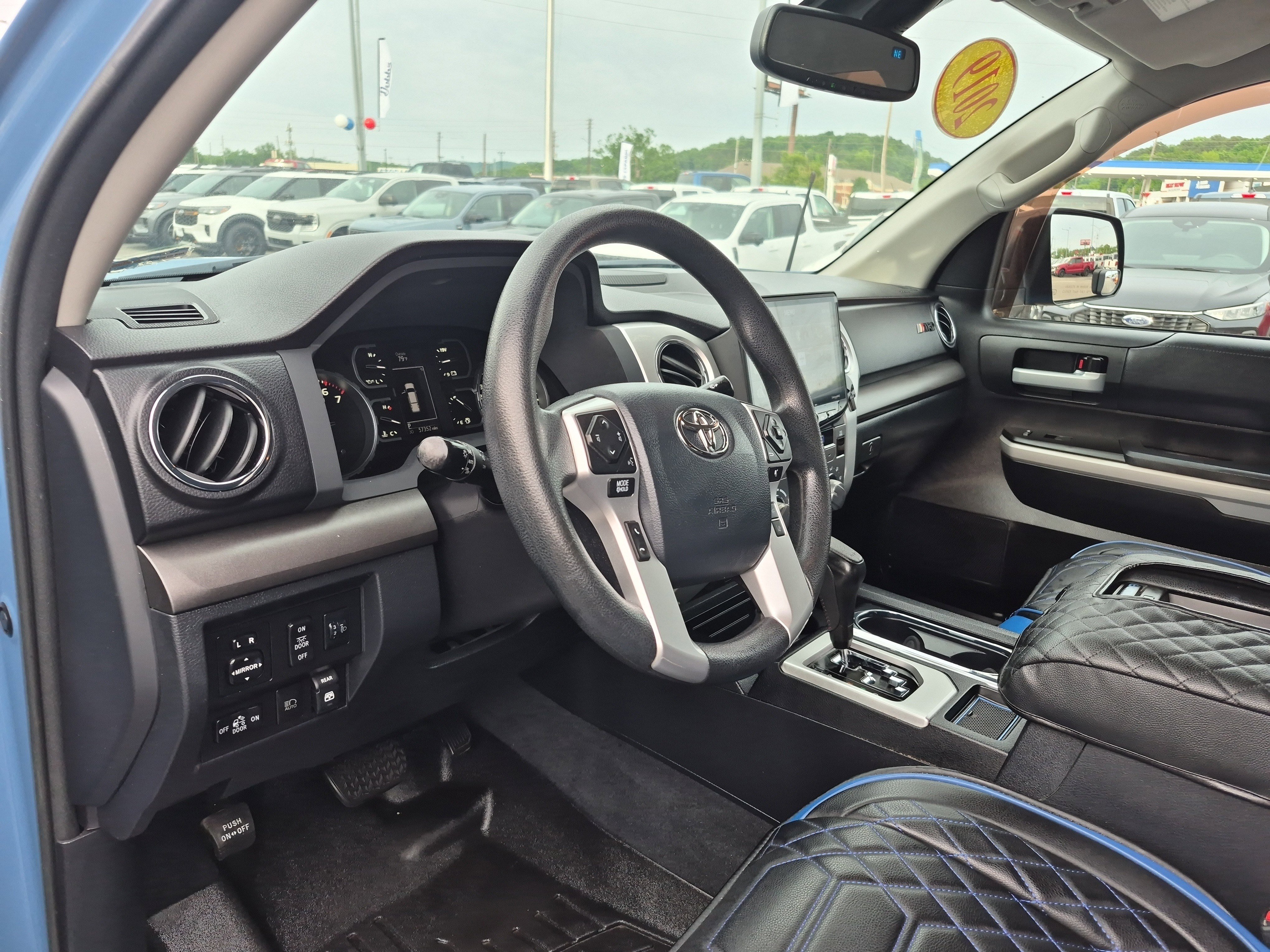 Used 2019 Toyota Tundra SR5 w/ SR5 Upgrade Package AWD/4WD image 17