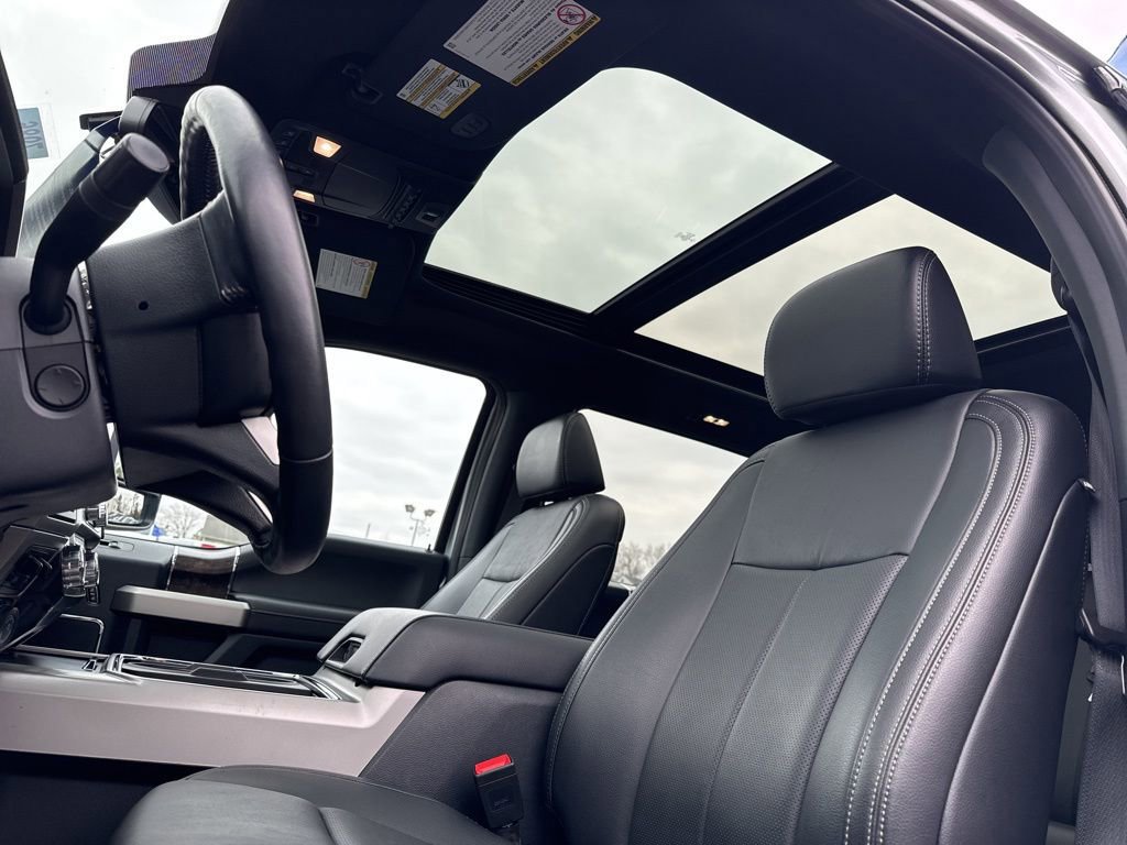 Certified 2022 Ford F350 Lariat w/ Lariat Ultimate Package image 20