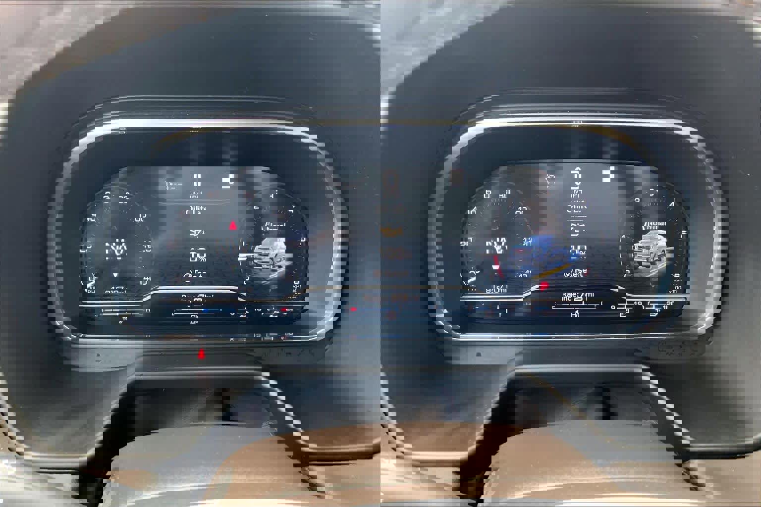 Used 2023 GMC Yukon XL SLT image 26