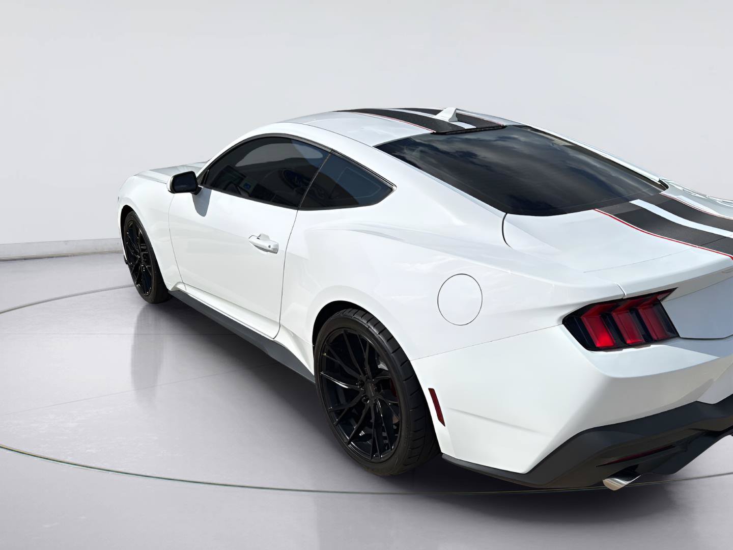 Certified 2024 Ford Mustang Coupe RWD image 7