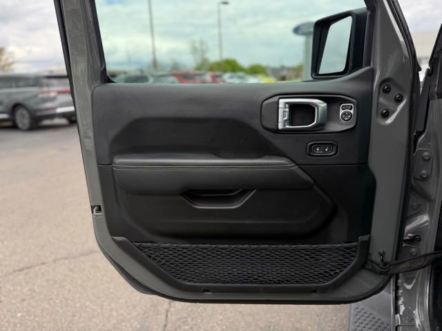 Used 2023 Jeep Wrangler Unlimited Sahara w/ Cold Weather Group AWD/4WD image 39