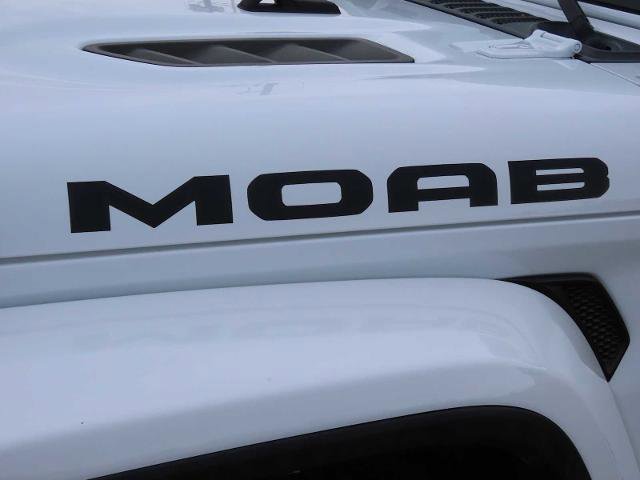 Used 2019 Jeep Wrangler Unlimited Sahara w/ Quick Order Package 24M Moab image 11