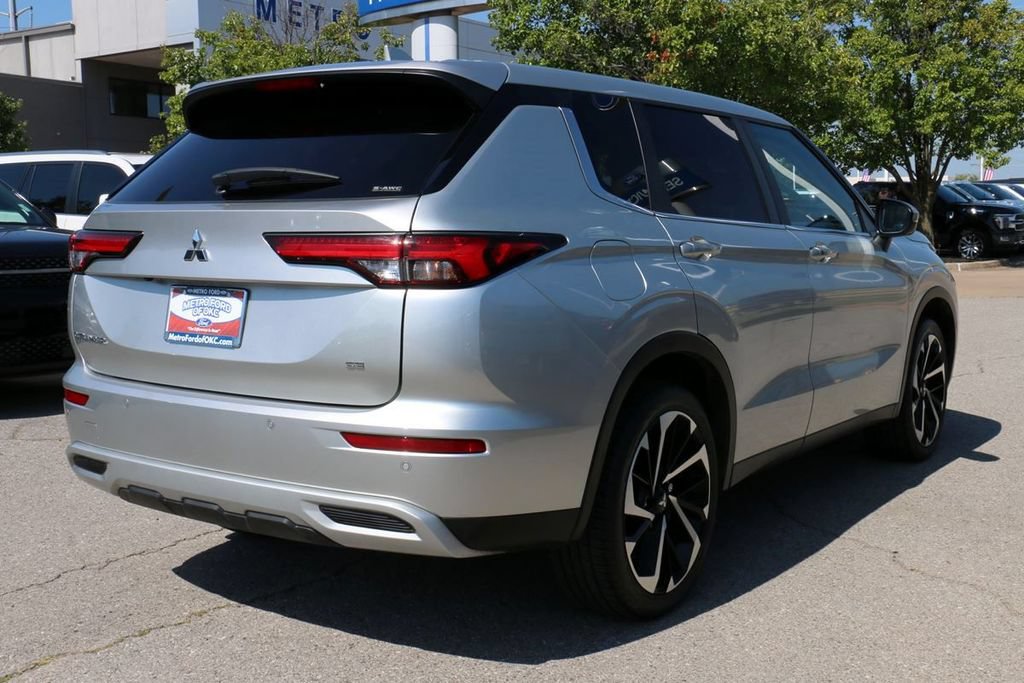 Used 2024 Mitsubishi Outlander SE AWD/4WD image 5
