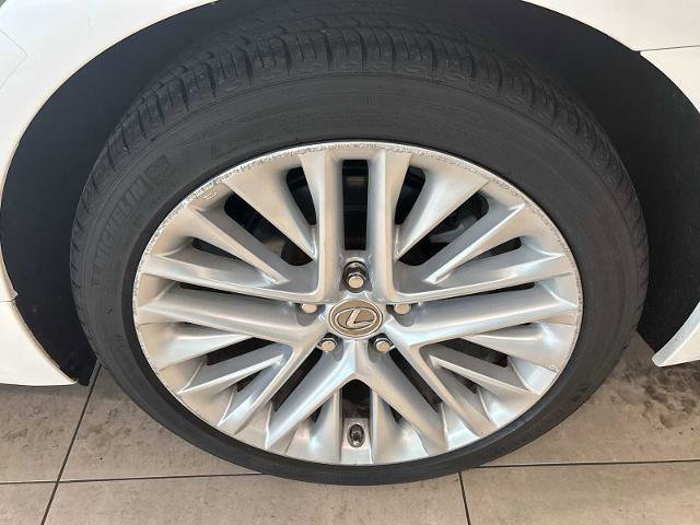 Used 2017 Lexus ES 350 image 32