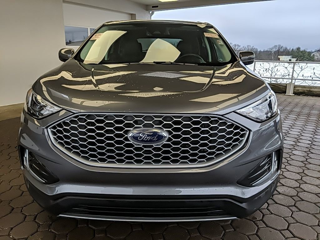 Certified 2024 Ford Edge SEL w/ Convenience Package image 8