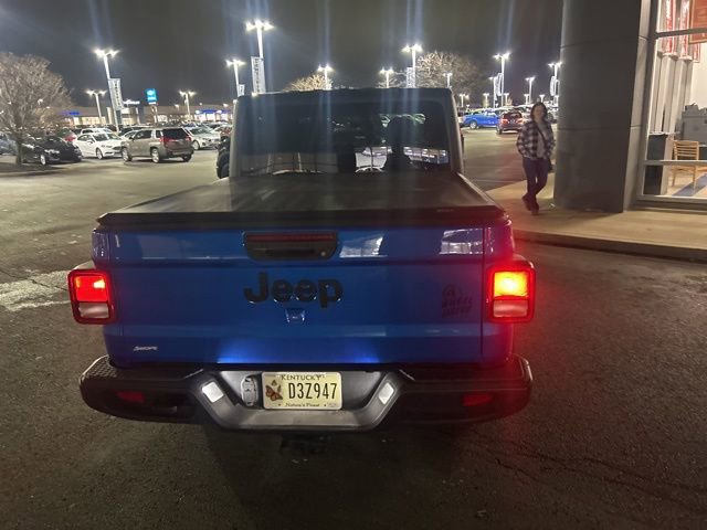 Used 2021 Jeep Gladiator Sport image 12