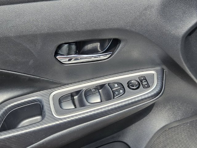 Used 2023 Nissan Versa SR w/ Trunk Package FWD image 20