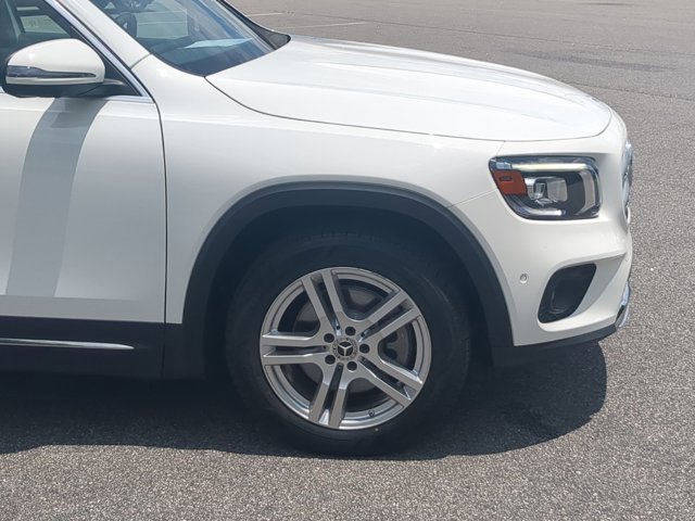Used 2022 Mercedes-Benz GLB 250 4MATIC image 11