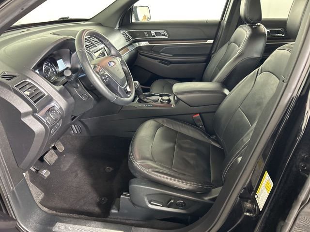 Certified 2018 Ford Explorer Limited w/ Equipment Group 301A AWD/4WD image 11
