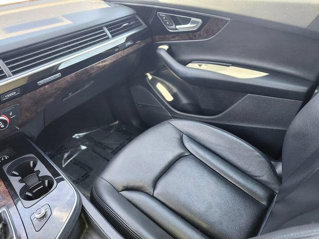 Used 2018 Audi Q7 3.0T Premium Plus w/ Premium Plus Package AWD/4WD image 15