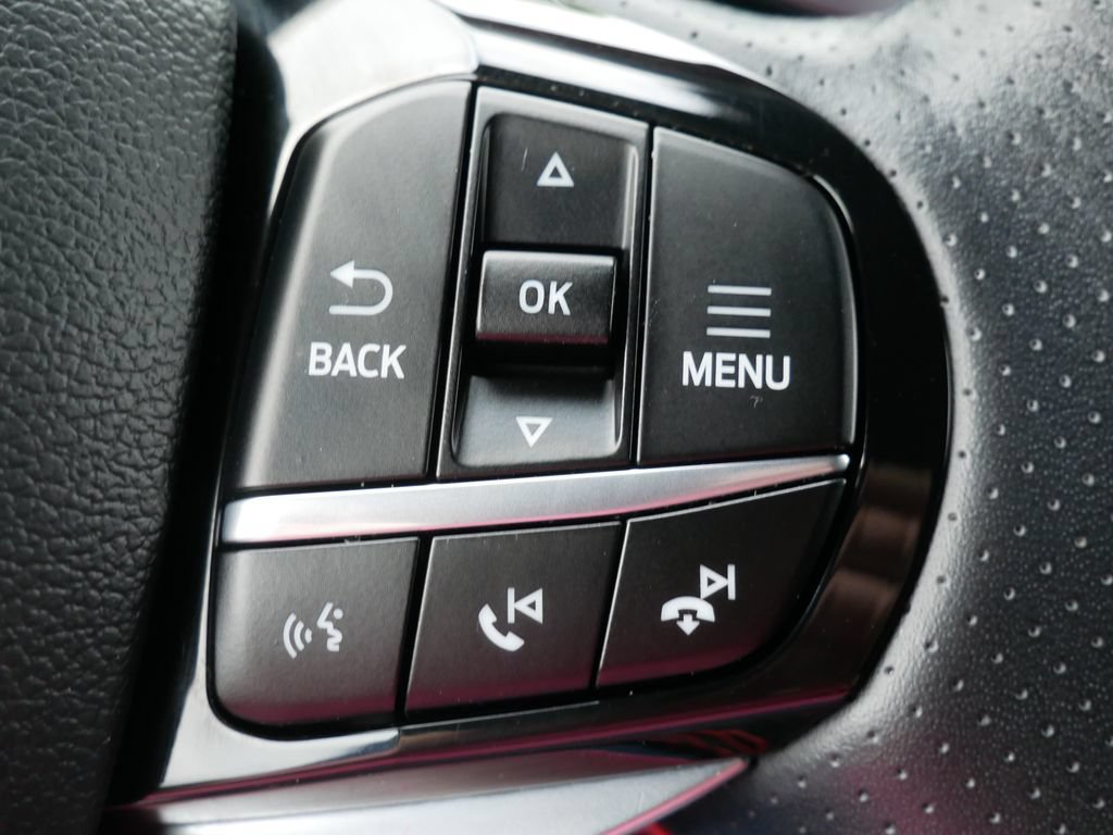 Certified 2023 Ford Explorer ST-Line AWD/4WD image 19