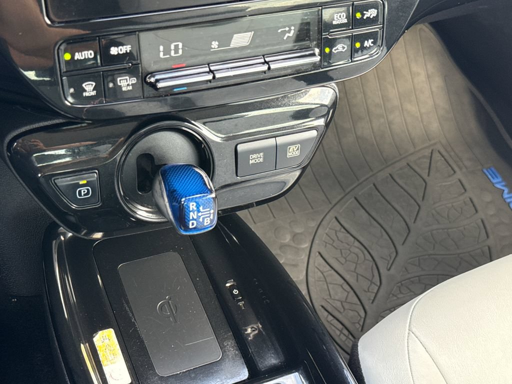 Used 2019 Toyota Prius XLE w/ Advanced Technology Package AWD/4WD image 22