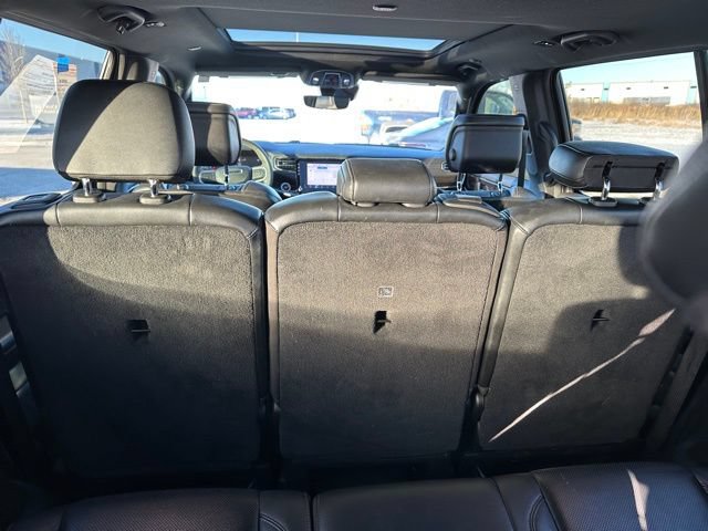 Used 2022 Jeep Wagoneer Series I w/ Premium Group I AWD/4WD image 12