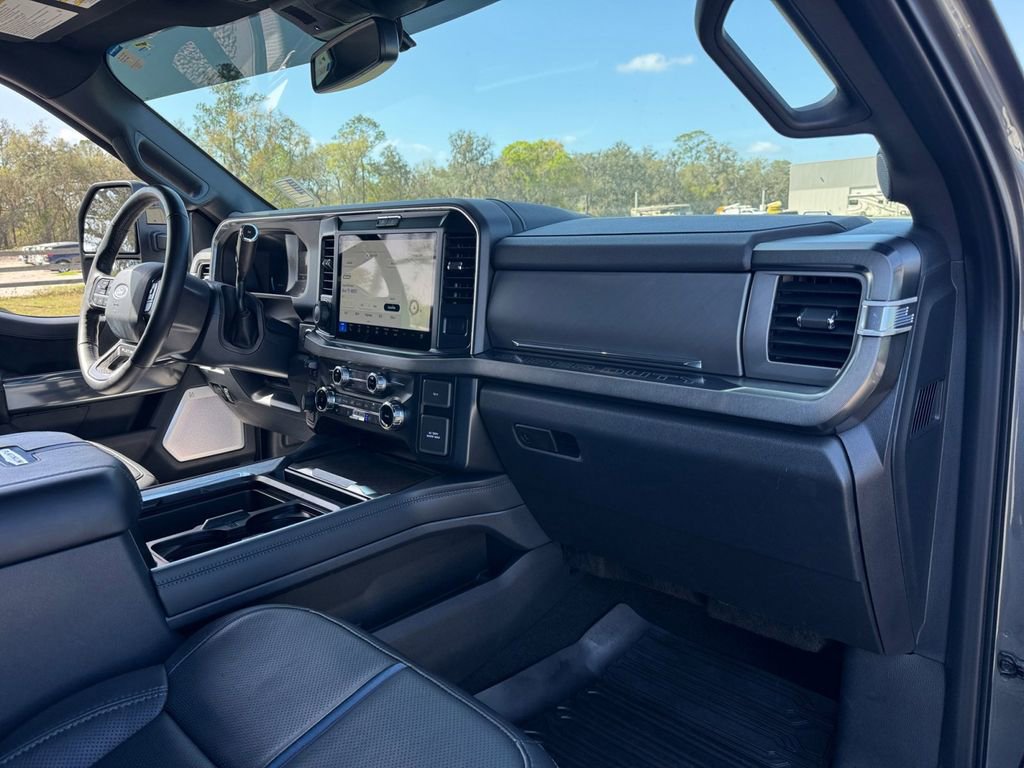 Certified 2025 Ford F350 Platinum w/ Tremor Off-Road Package AWD/4WD image 19