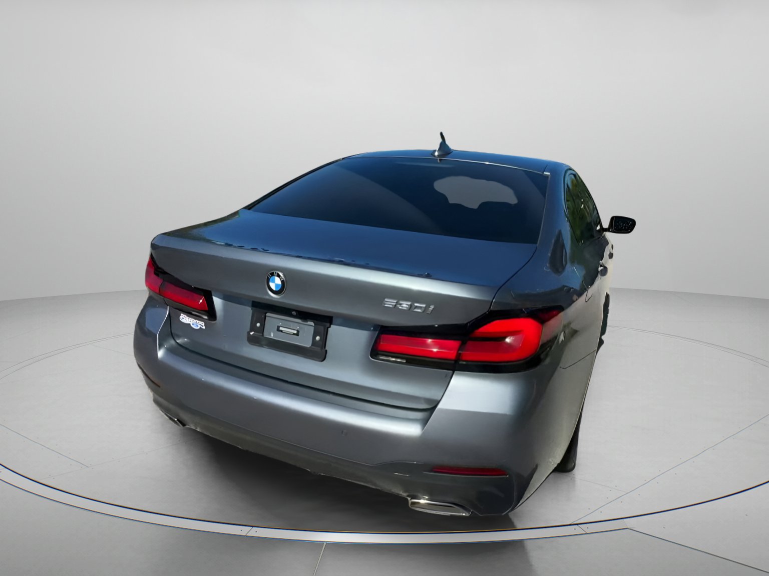 Used 2021 BMW 530i w/ M Sport Package RWD image 27