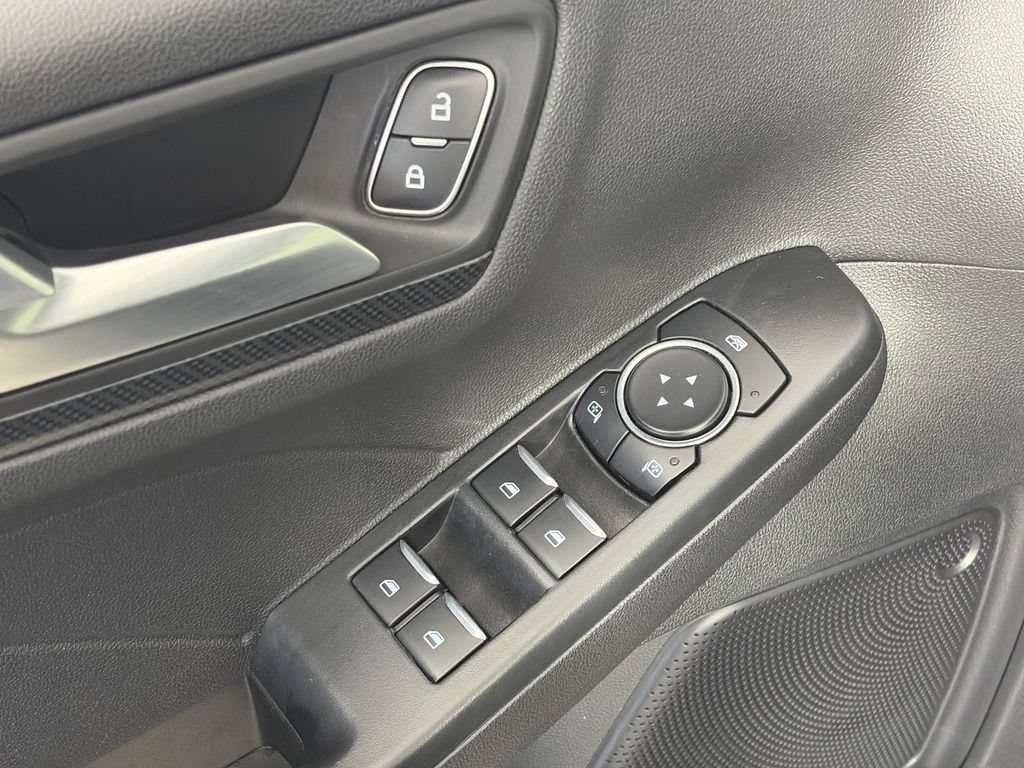 Certified 2025 Ford Escape ST-Line Select AWD/4WD image 25