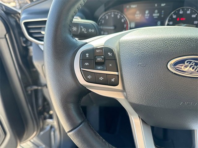 Certified 2023 Ford Explorer XLT w/ Equipment Group 202A image 33