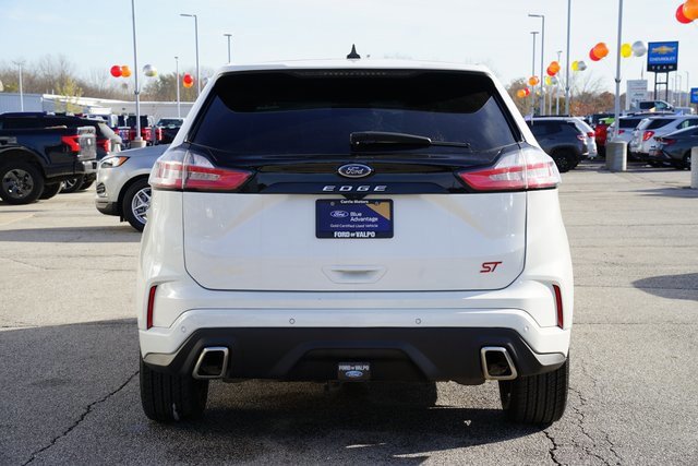 Certified 2023 Ford Edge ST image 3