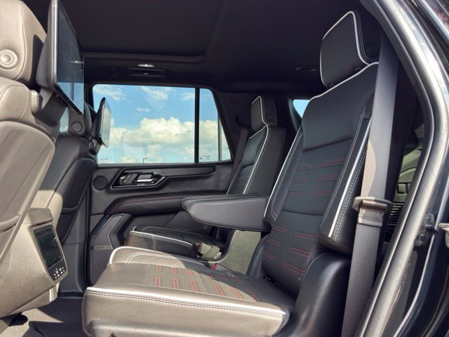 Used 2025 GMC Yukon AT4 Ultimate AWD/4WD image 21