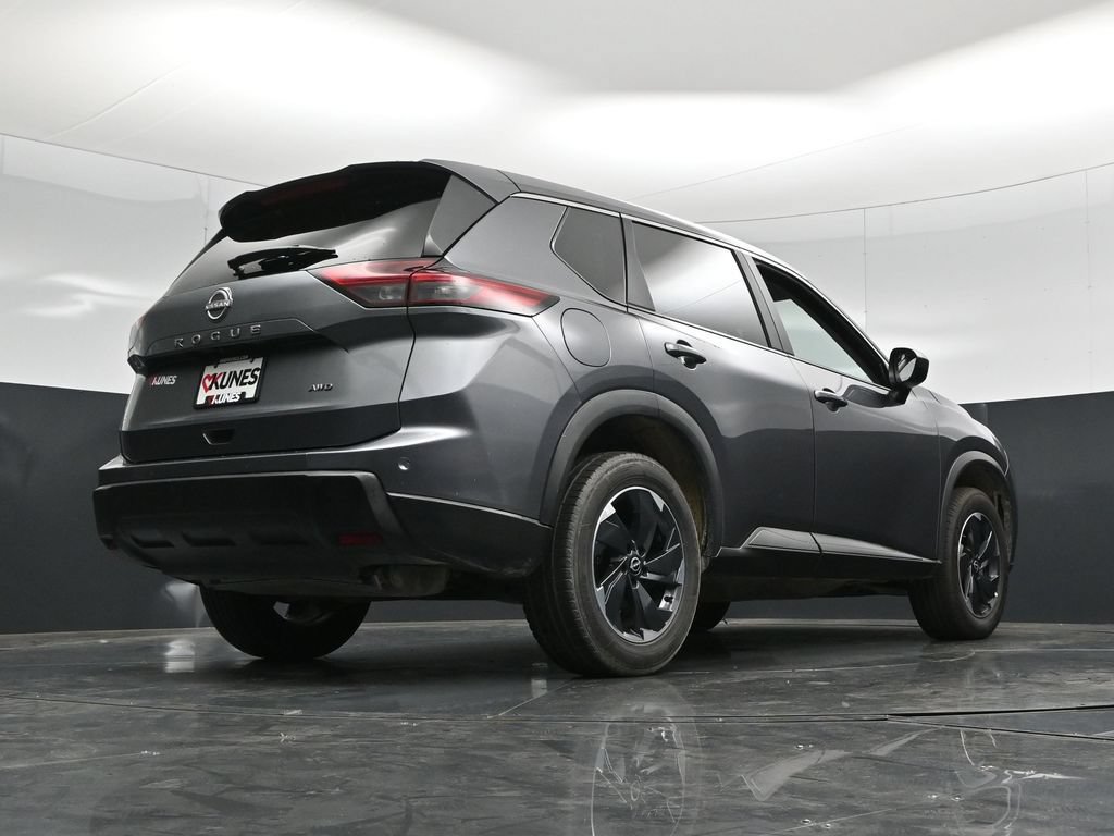 Used 2025 Nissan Rogue SV AWD/4WD image 42